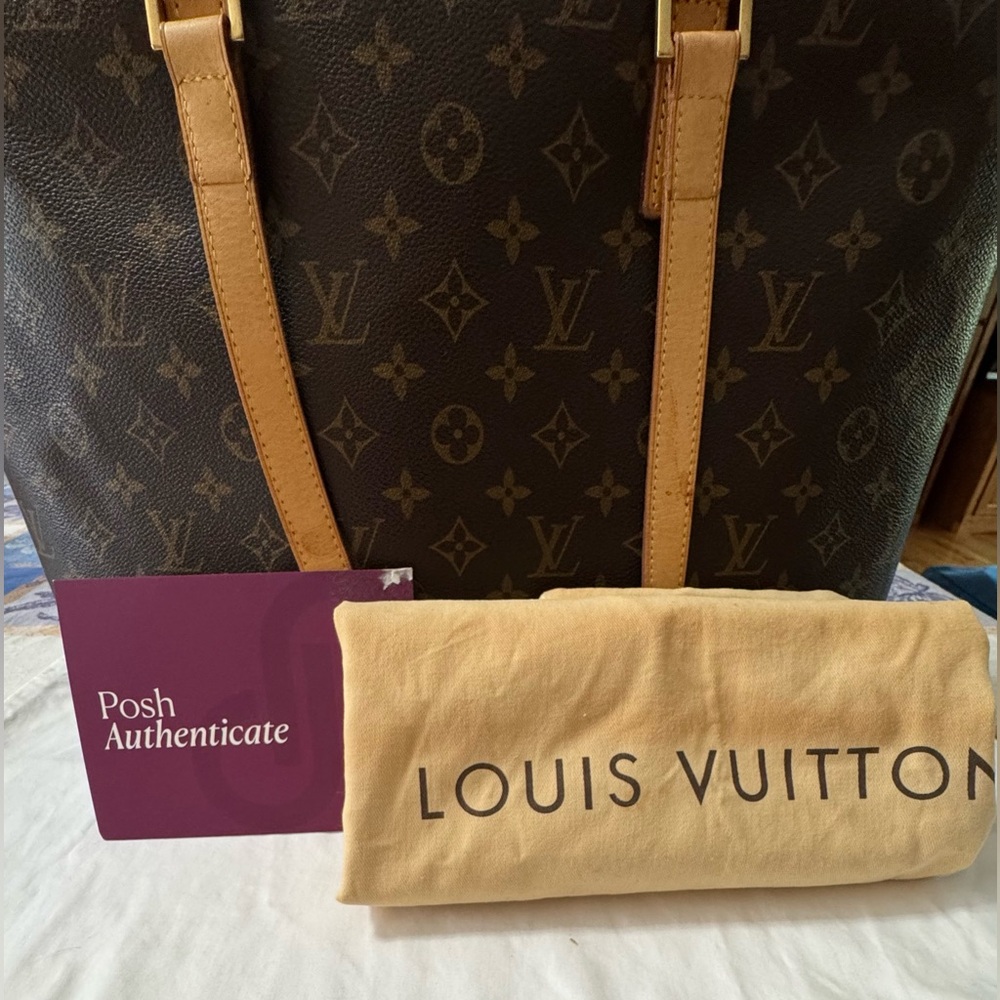 Louis Vuitton Luco Monogram Shoulder Bag with COA - Picture 4 of 13